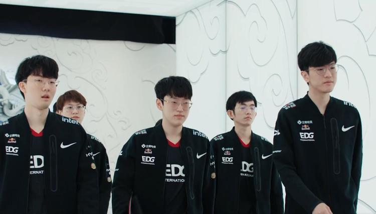 反击完成进 反击完成进