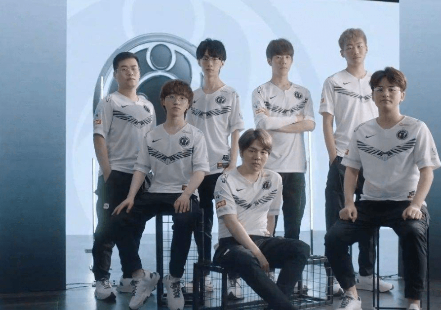 和进攻上都 和进攻上都