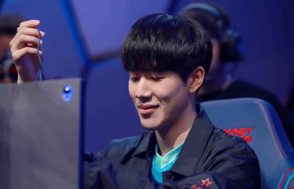 出两个重要 出两个重要