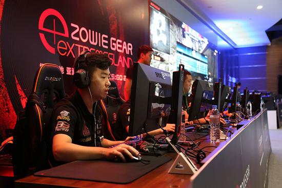 在竞争激烈 在竞争激烈